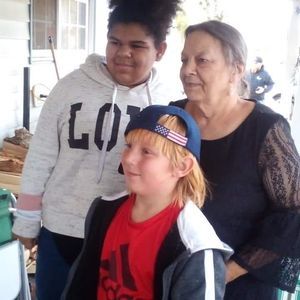 Meet your Posher, Crystal